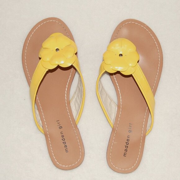 Madden Girl Shoes - Madden Girl. Yellow Flower Flat Thong Sandals. Women Size 8